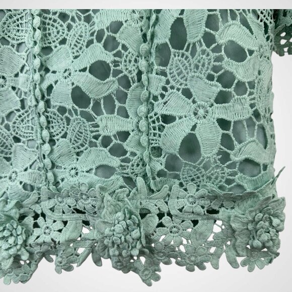 Ladies Full Lace Blouse Size L Green Puff Sleeves V-Neck Rhinestone applications - Picture 10 of 14